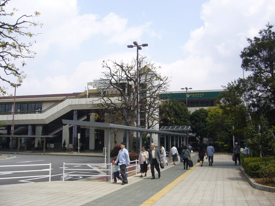 京成幕張本郷駅南口写真画像