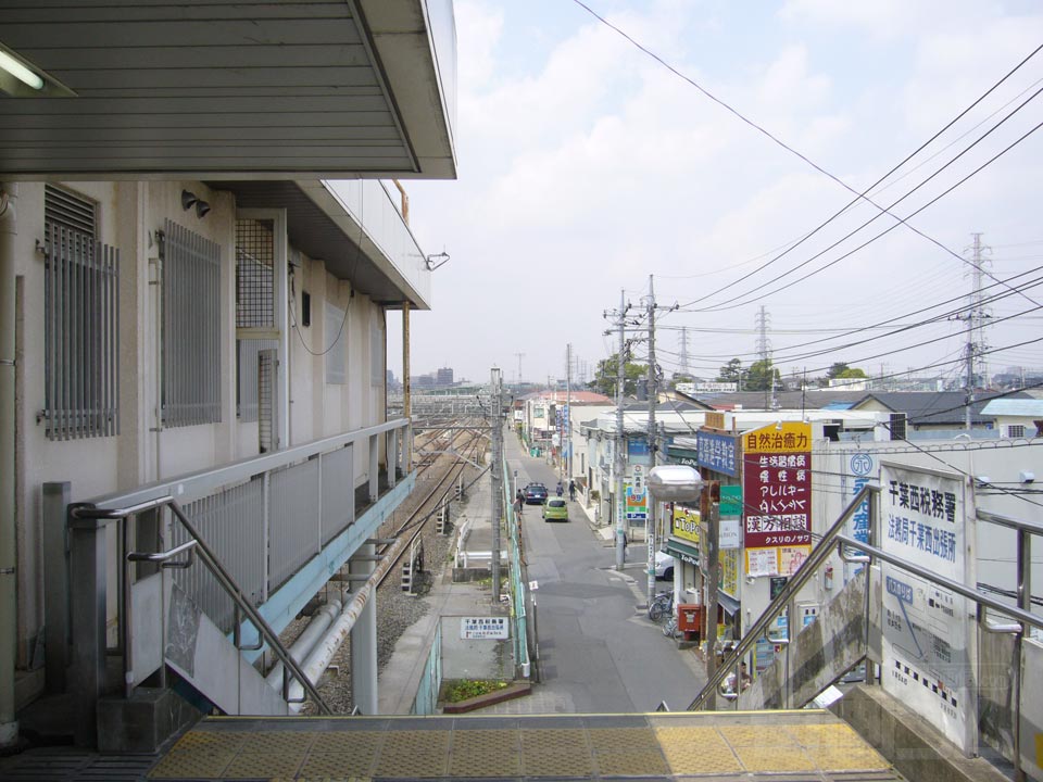 JR幕張駅前北口写真画像