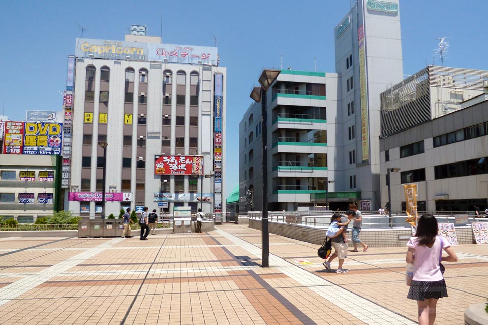 JR・新京成電鉄松戸駅西口前