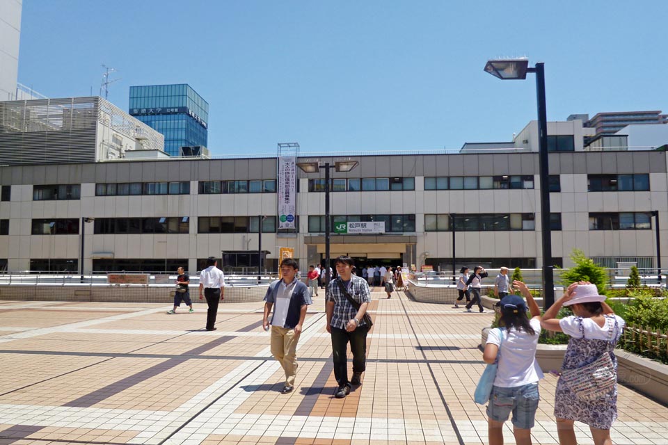 JR・新京成電鉄松戸駅西口