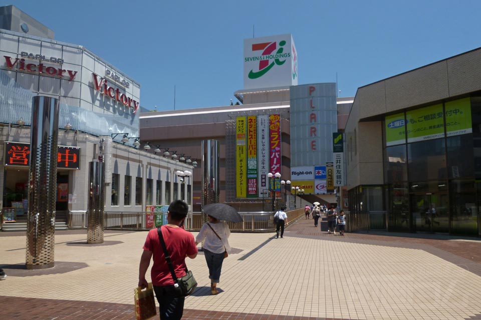 新京成電鉄・JR松戸駅東口前