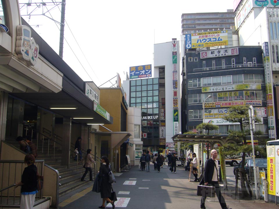JR本八幡駅北口