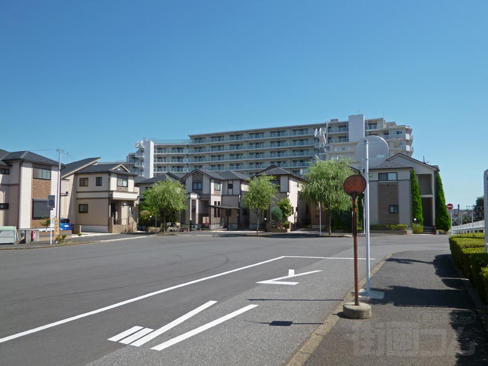 流山駅東口バス停