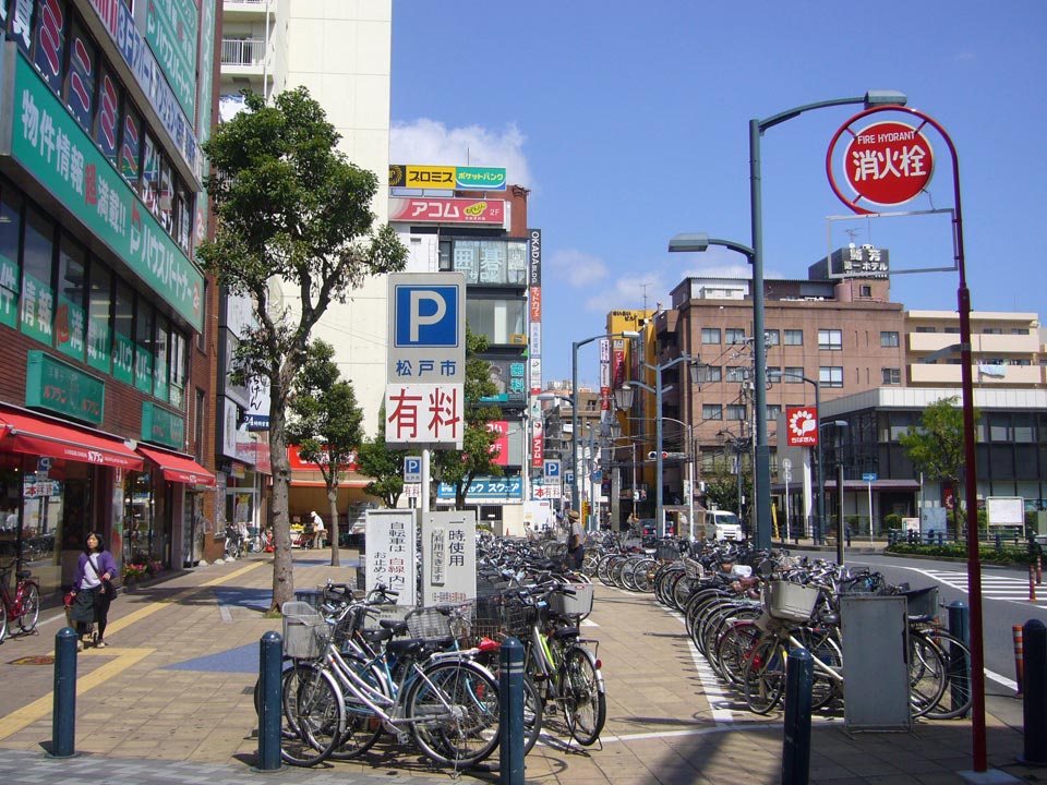 JR新松戸駅前