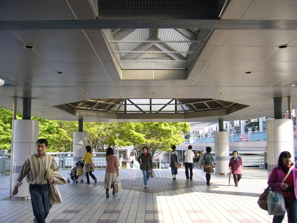 JR新浦安駅南口写真画像