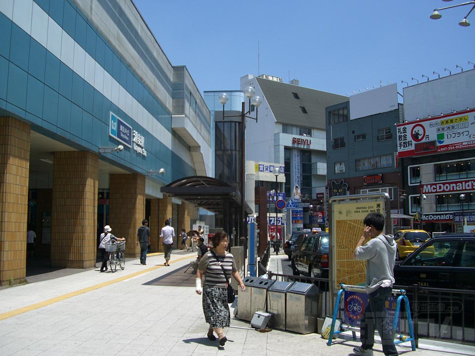 東京メトロ浦安駅南口前