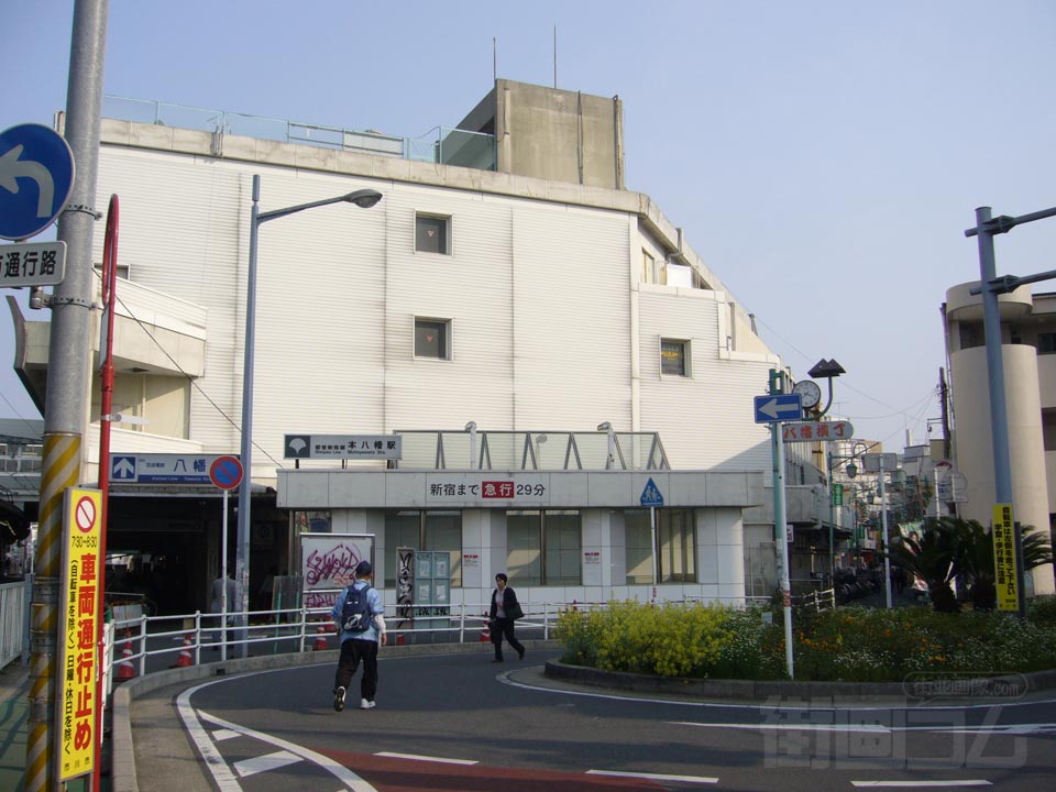 京成八幡駅北口写真画像