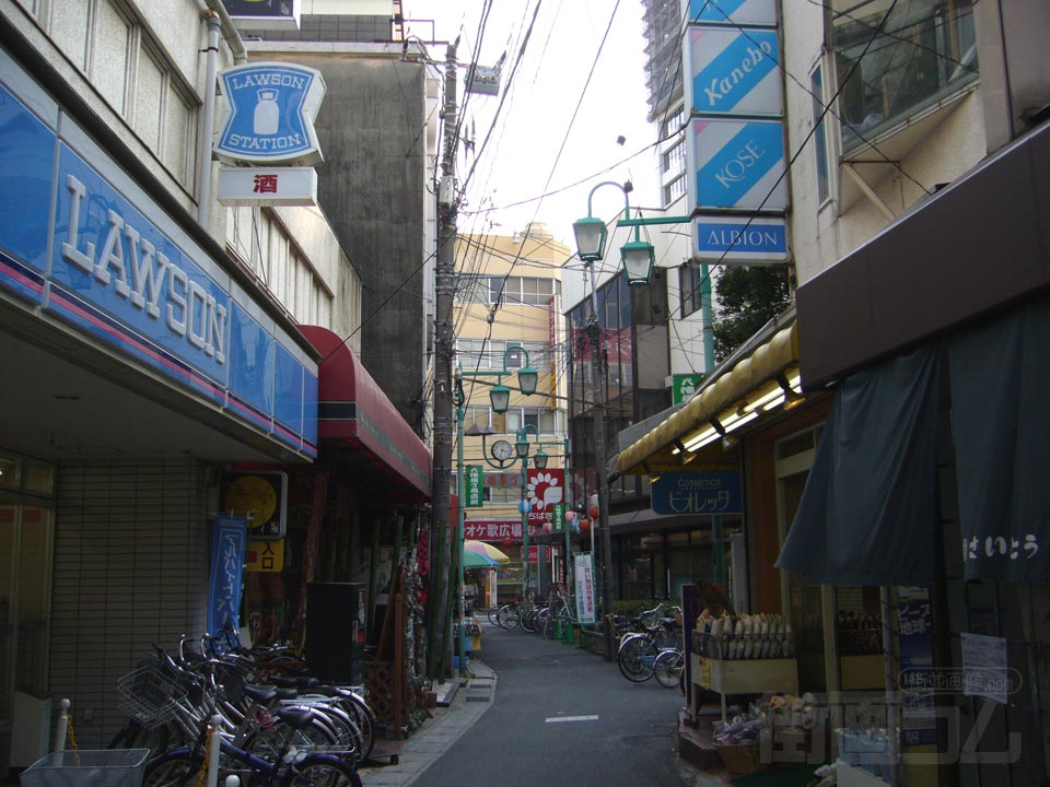 八幡横丁商店街写真画像
