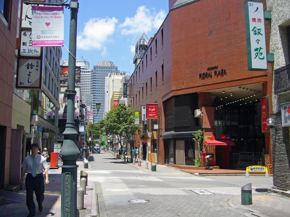 エスプラナード赤坂商店街