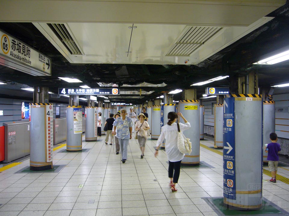 東京メトロ赤坂見附駅ホーム(銀座線)