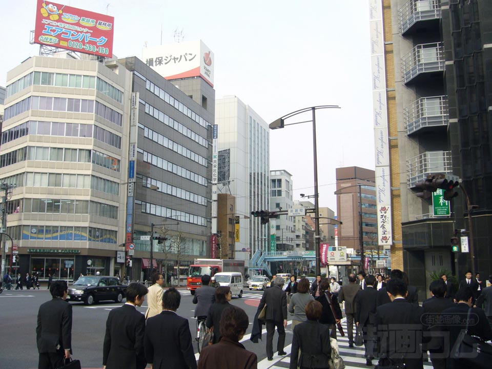 淡路町交差点