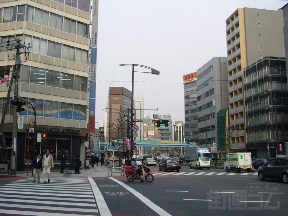 淡路町交差点