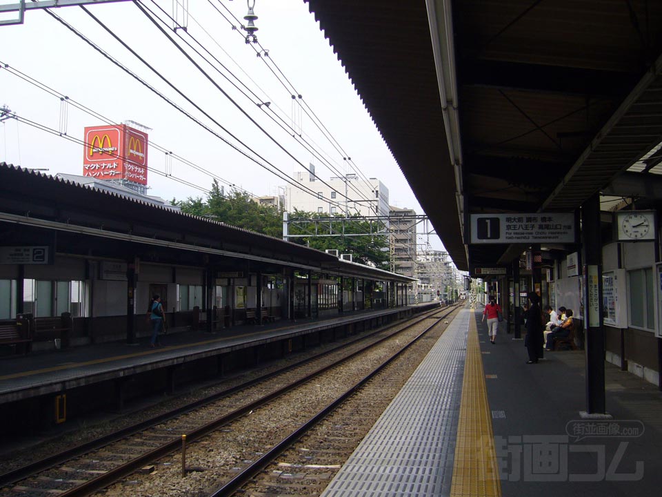 京王代田橋駅ホーム写真画像
