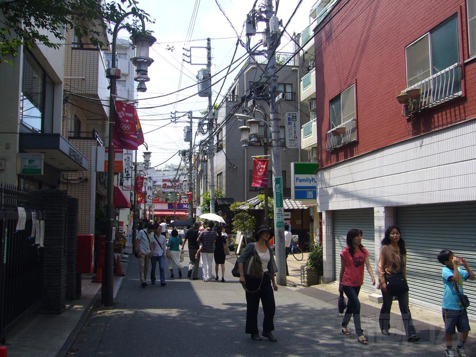 不動前駅通り商店街
