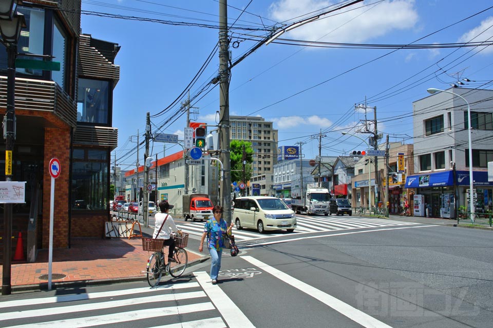 浜田山駅入口交差点