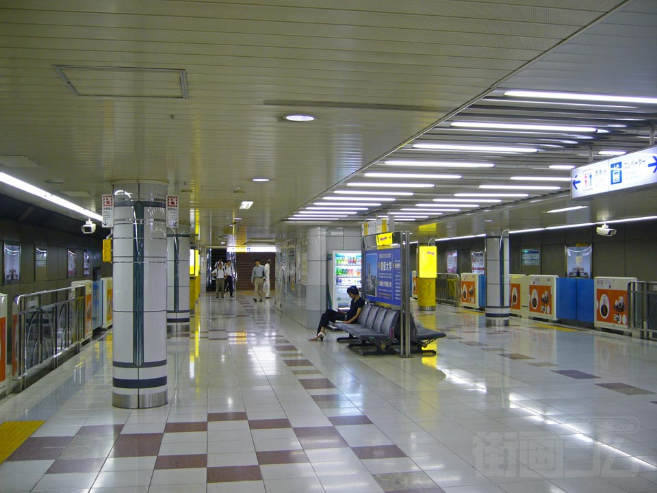 東京モノレール羽田空港第1ビル駅ホーム