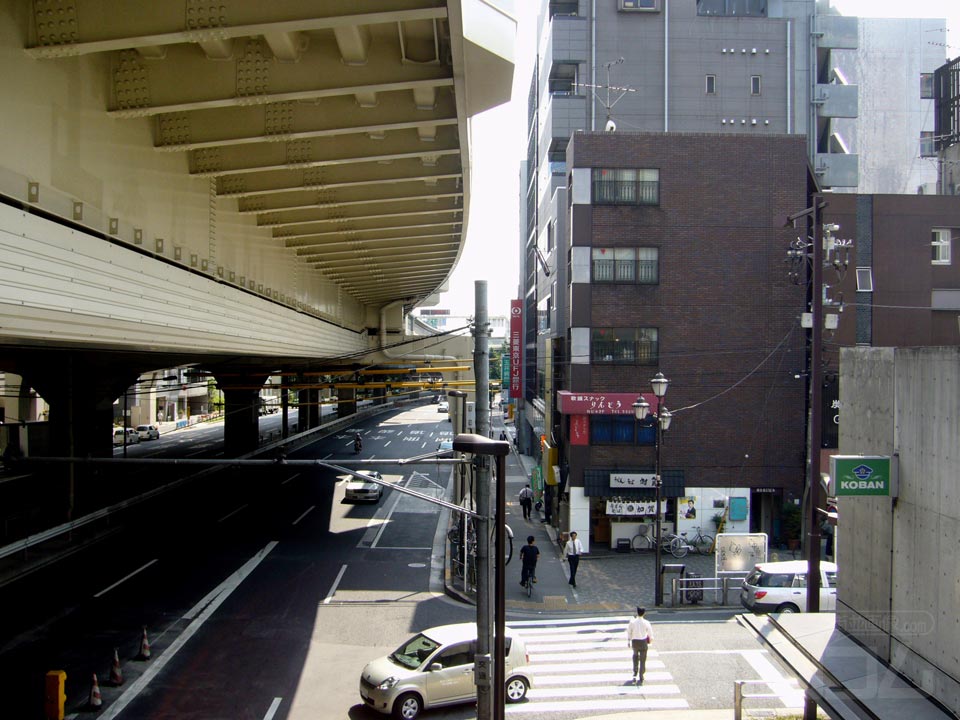 甲州街道(国道20号線)