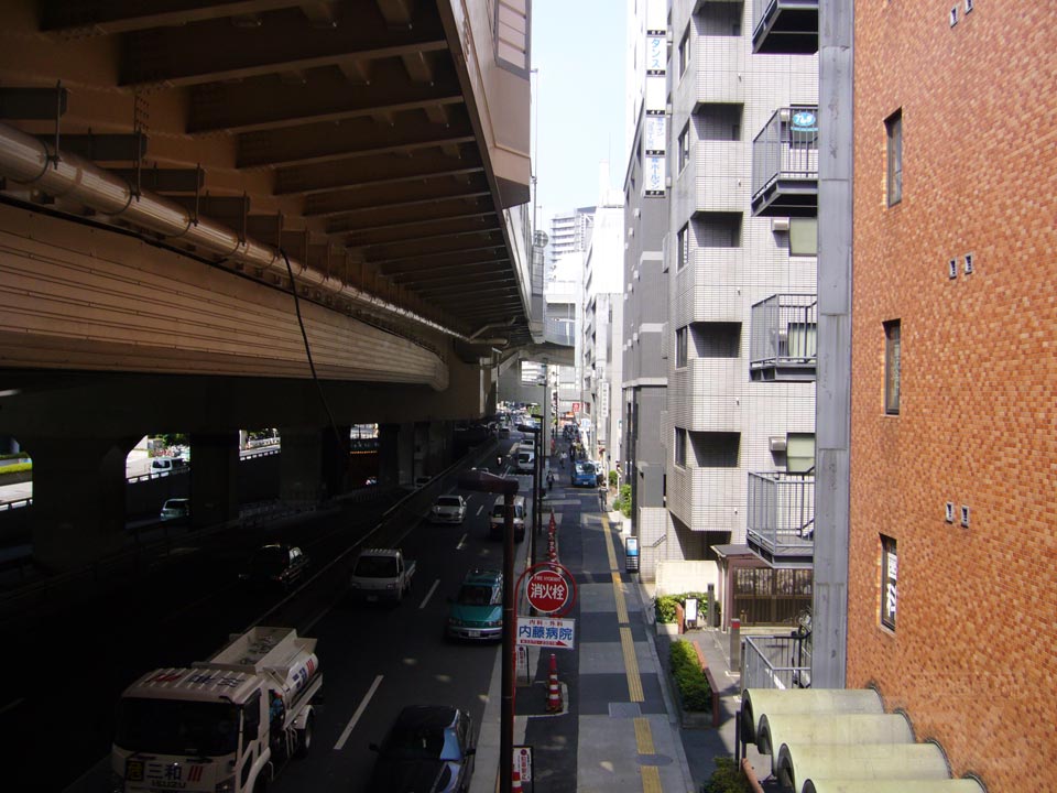 甲州街道(国道20号線)