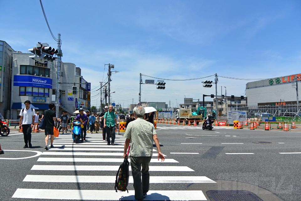 平和台駅前交差点