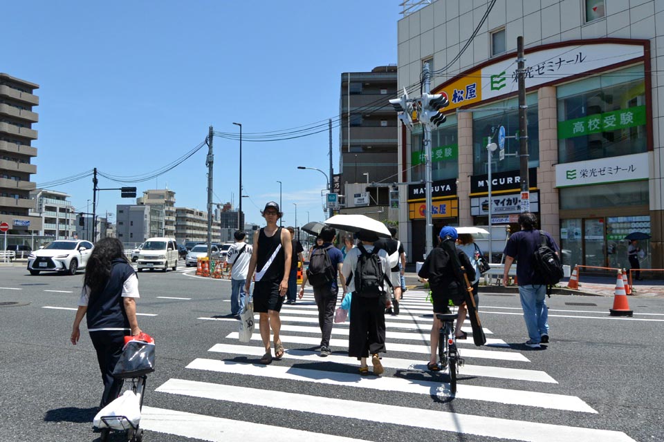平和台駅前交差点