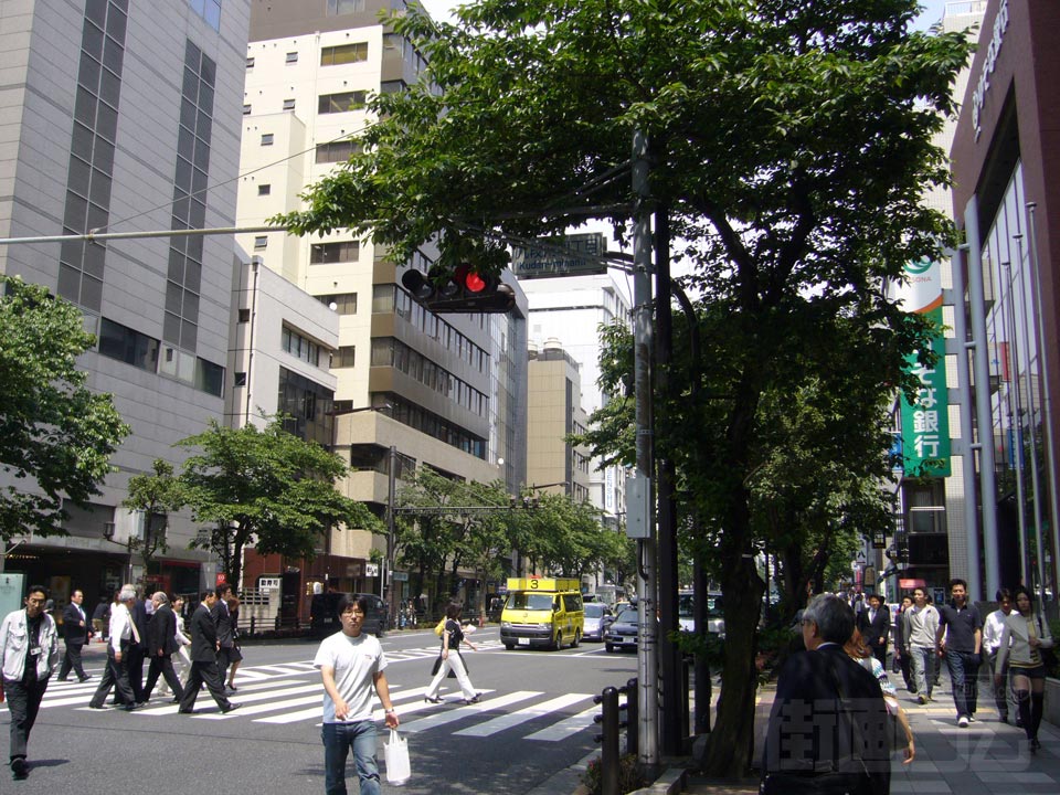靖国通り写真画像