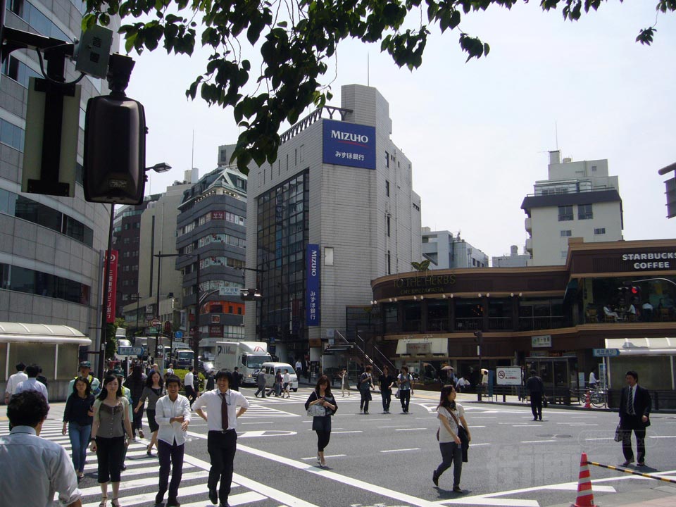 市ヶ谷駅交差点写真画像