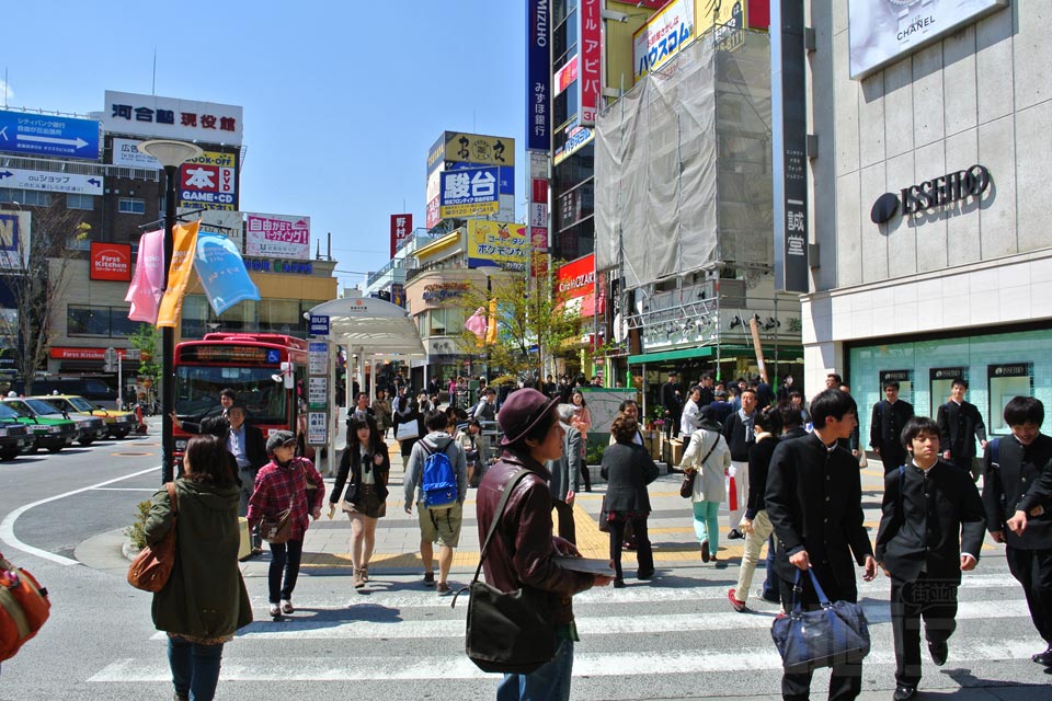 東急自由が丘駅正面口前