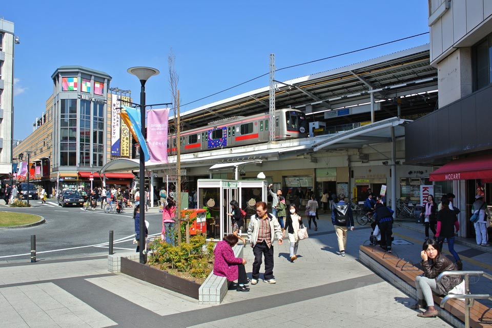 東急自由が丘駅正面口前