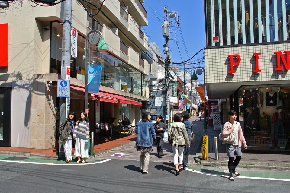 ヒルサイド通り