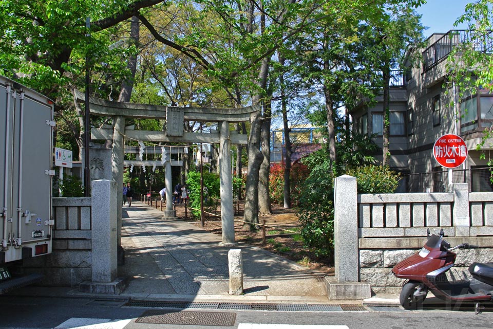 熊野神社表参道