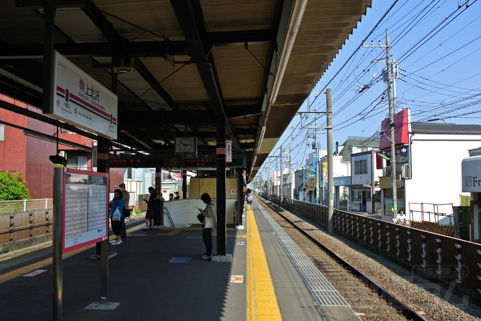 京王上北沢駅ホーム(京王線)