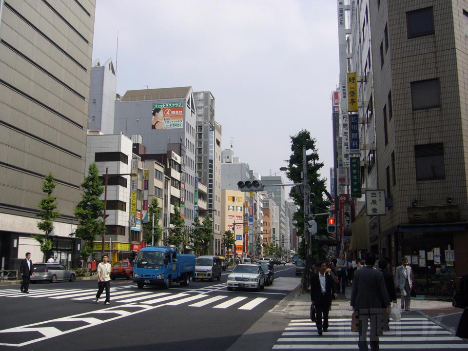 神田駅前交差点