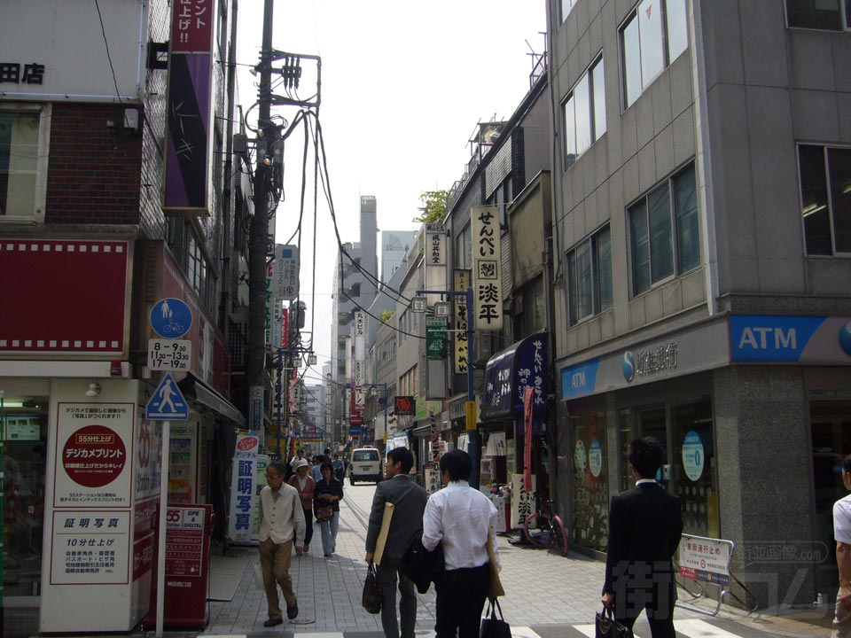 神田駅西口商店街