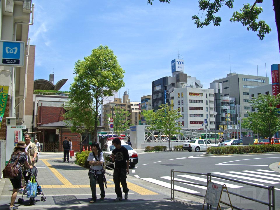 東京メトロ葛西駅西口前南側