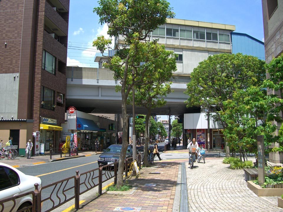 東京メトロ葛西駅西口前南側