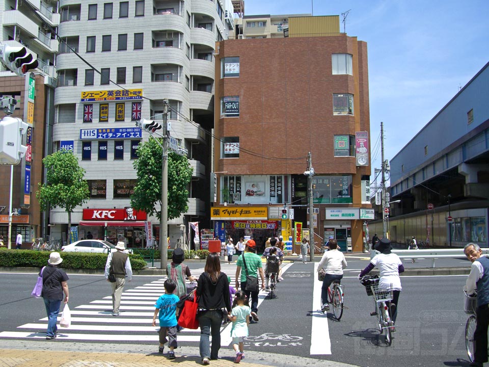 葛西駅前交差点