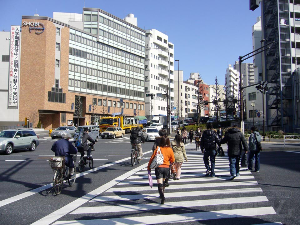 春日町交差点