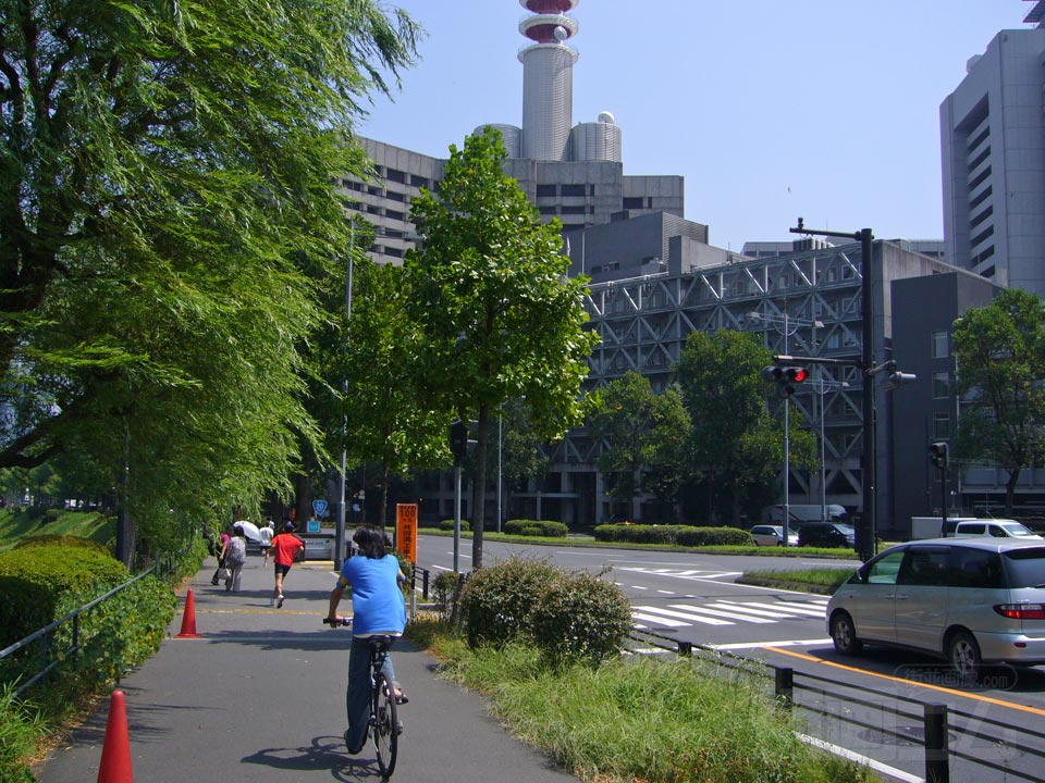 内堀通り(国道20号線)