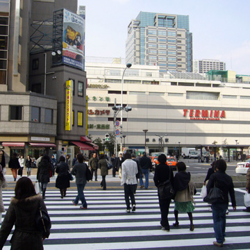 東京都墨田区錦糸町駅前写真画像