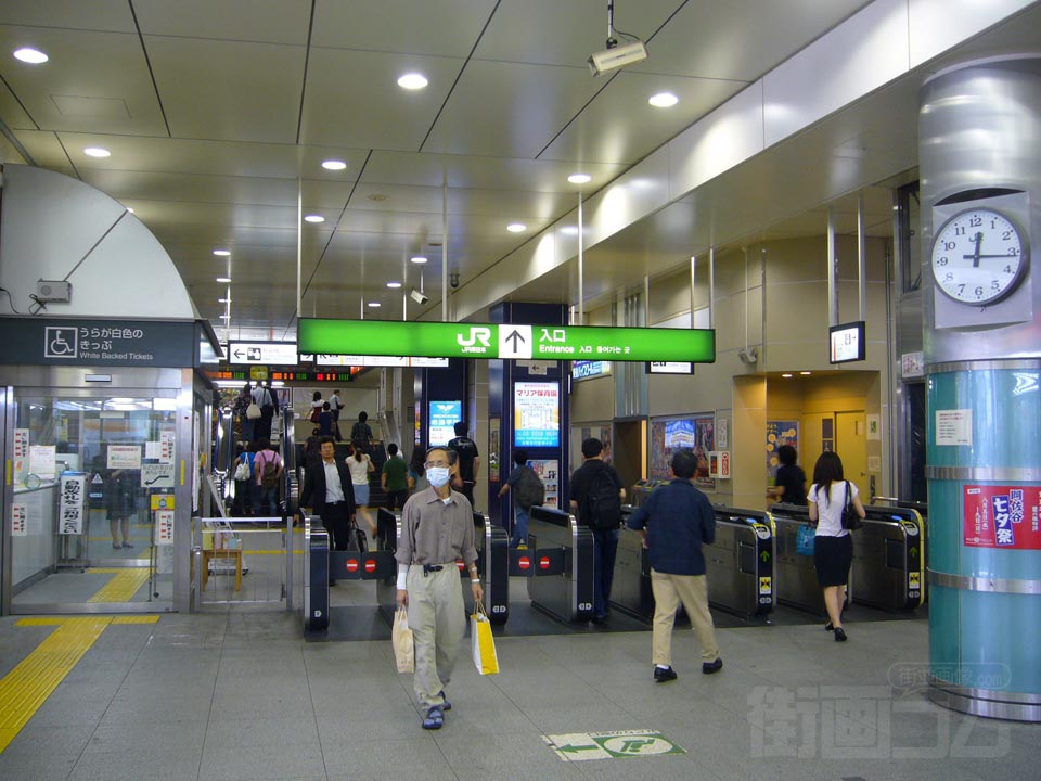 JR高円寺駅改札口