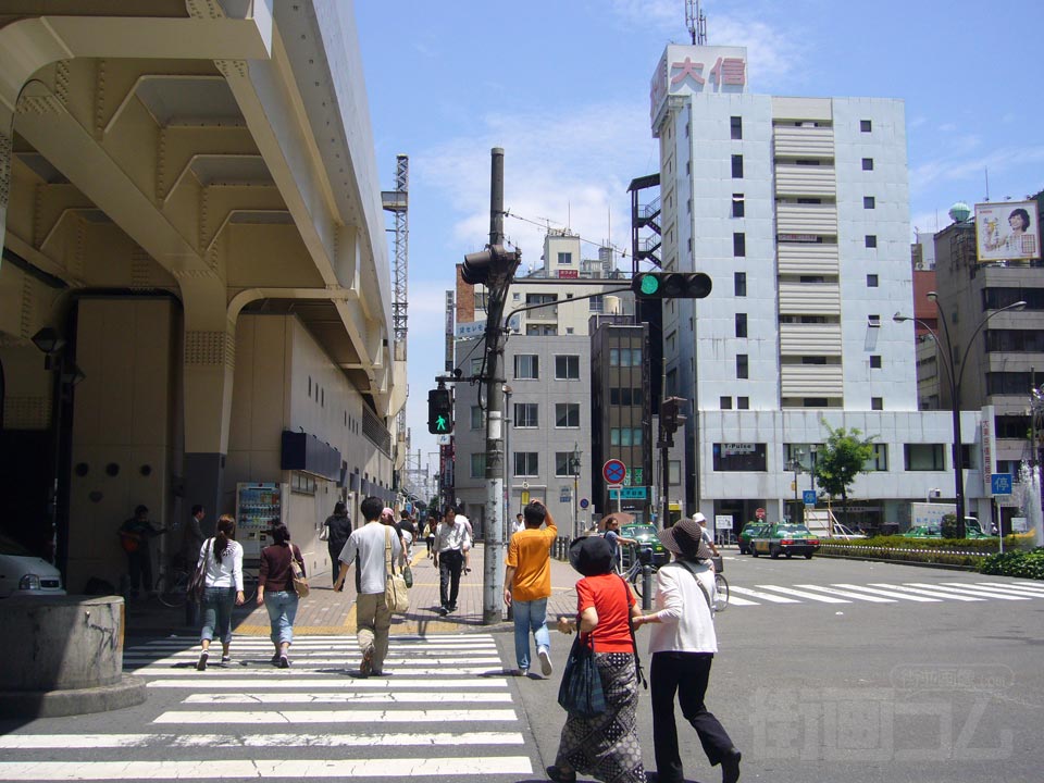 JR高円寺駅南口前