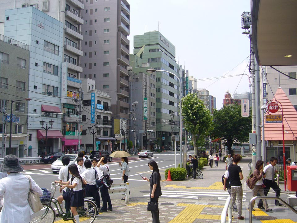 駒込駅前北交差点
