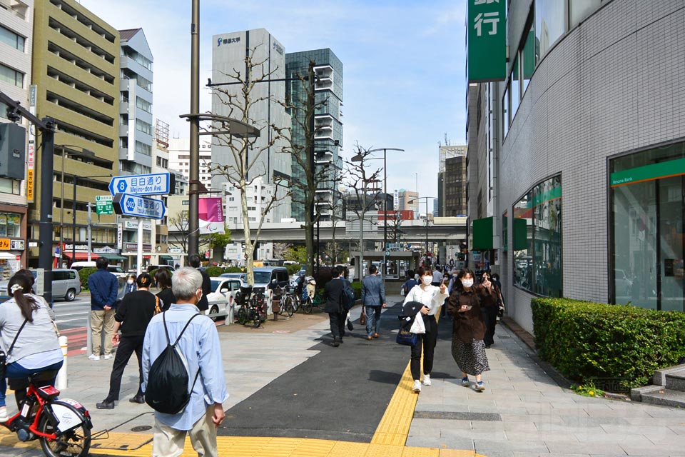 靖国通り