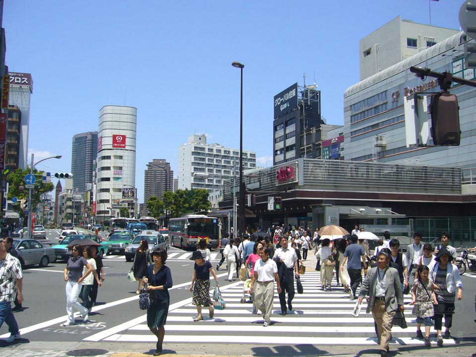 東京メトロ・都営・東急・JR目黒駅前写真画像