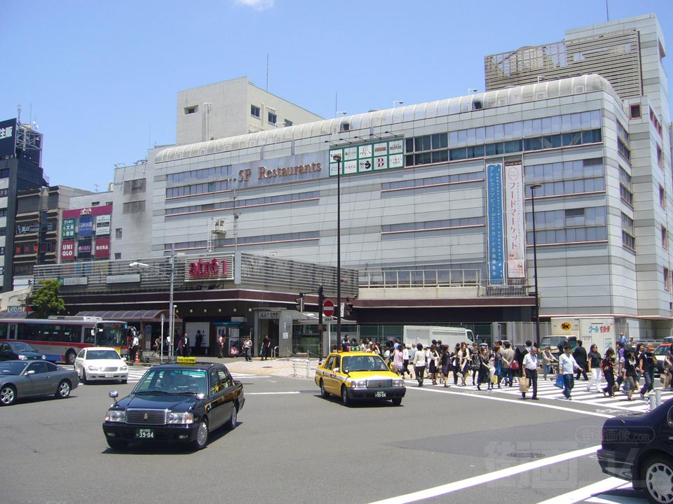 JR目黒駅西口前写真画像