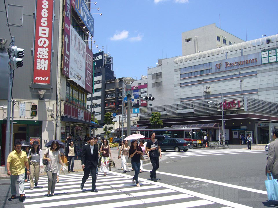 JR目黒駅西口前写真画像