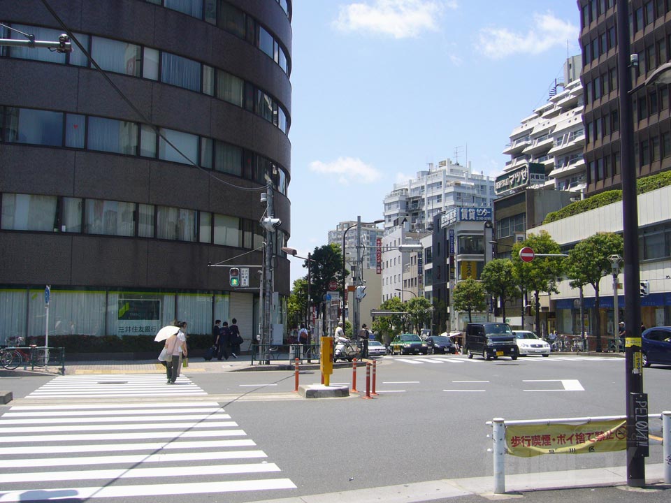 JR目黒駅西口前写真画像