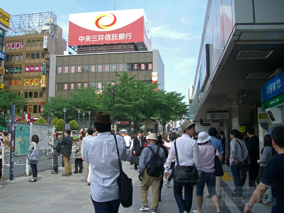 JR中野駅北口前