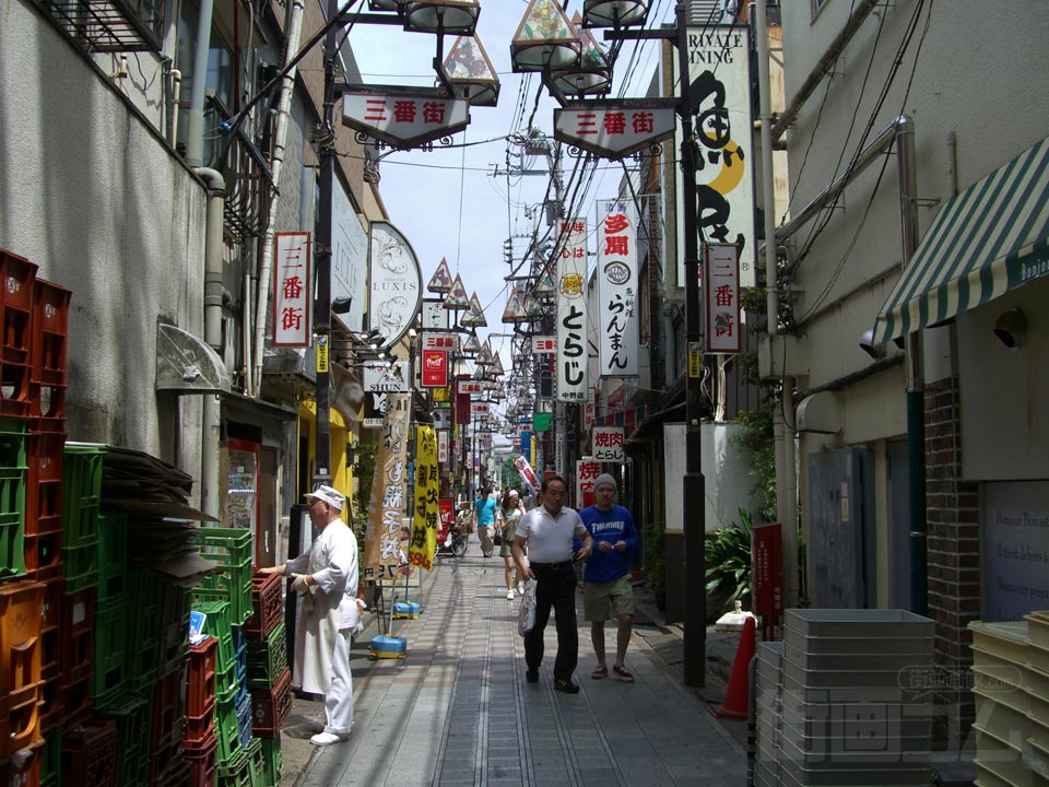 中野北口三番街商店街