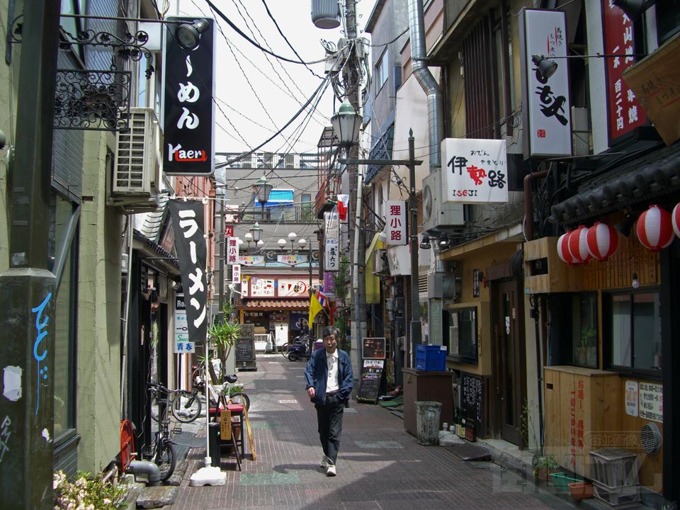 中野北口狸小路商店街